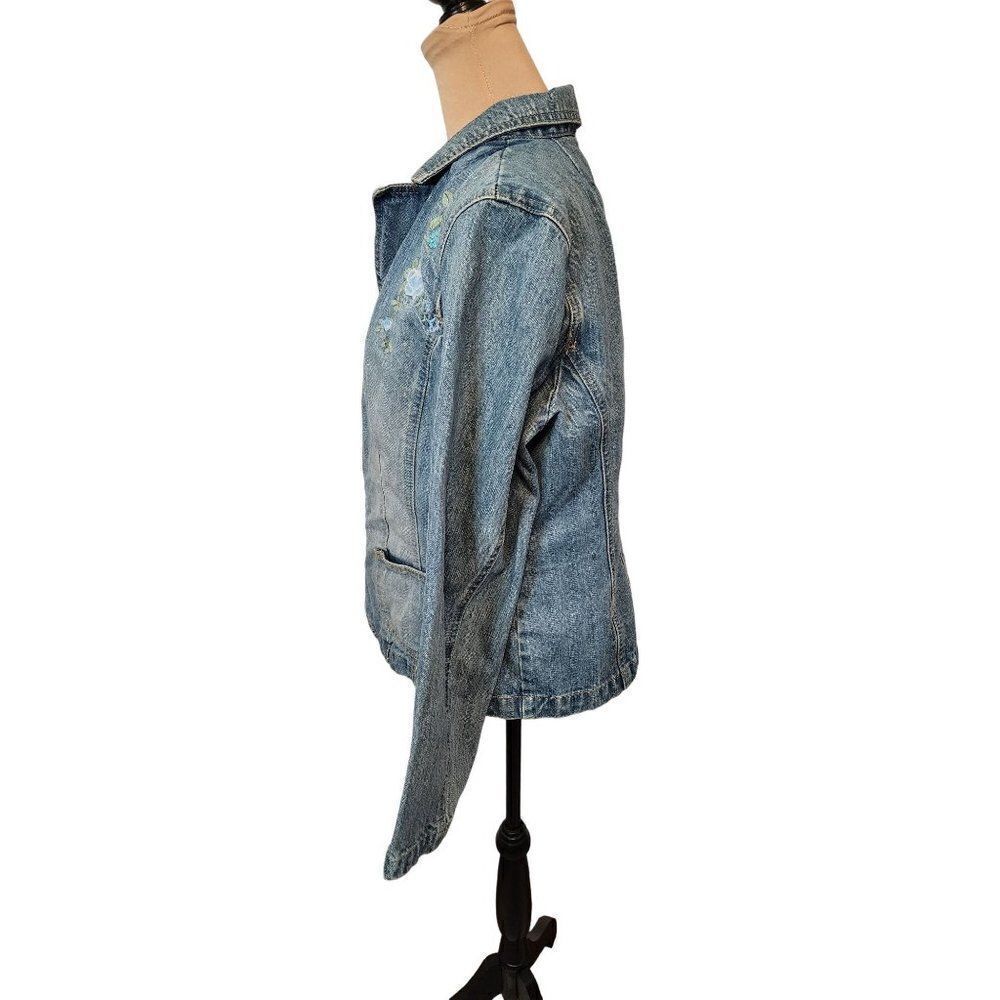 Crazy Horse Embroidered Floral Denim Jacket in Large - Picture 2 of 9